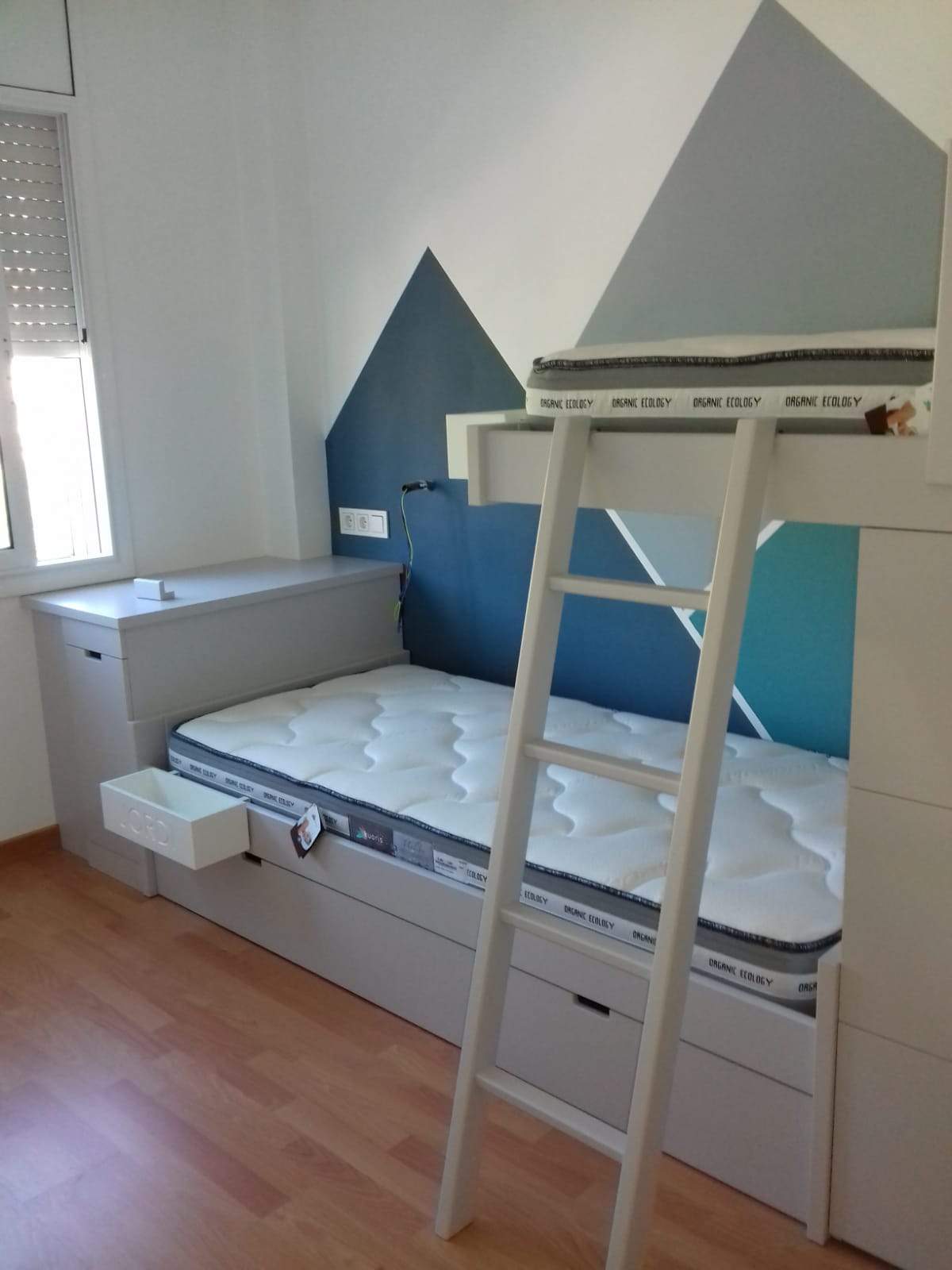 Tienda de dormitorios juveniles en Castellar del Vallès